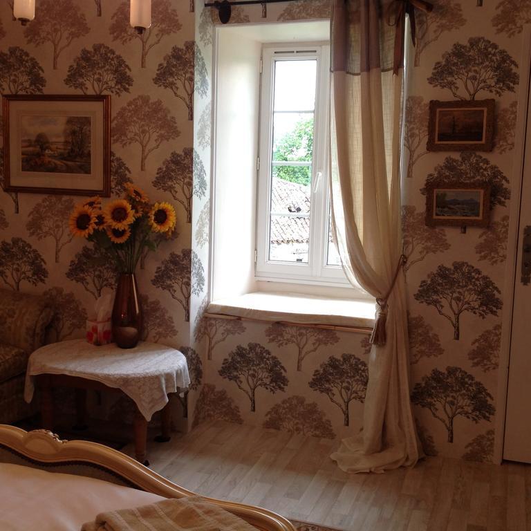 Wisteria House Bed & Breakfast Chanteloup  Ngoại thất bức ảnh